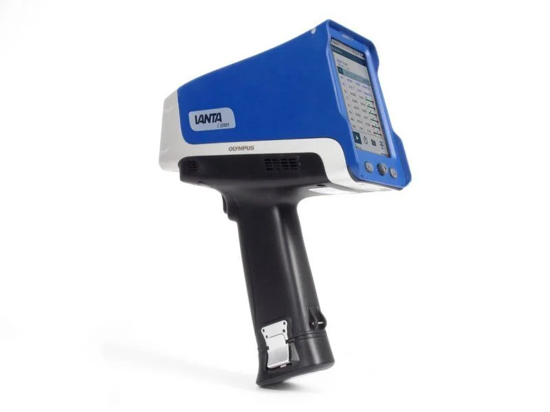 Analizador XRF portátil Olympus VANTA para verificación rápida de composición en campo